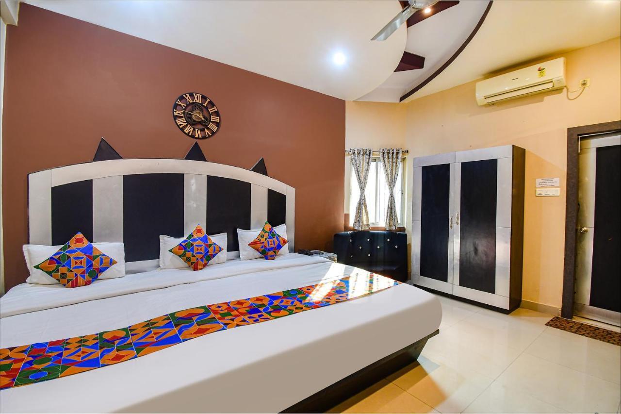כלכותה Fabhotel Prime Rockstar Suites מראה חיצוני תמונה