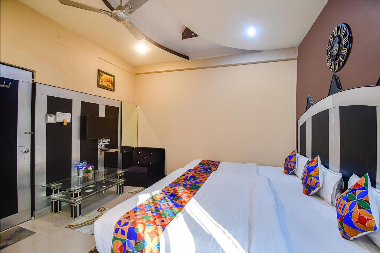 כלכותה Fabhotel Prime Rockstar Suites מראה חיצוני תמונה